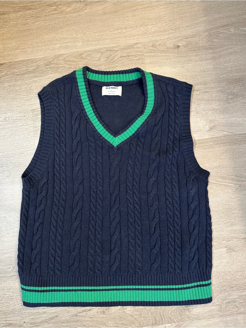 Old Navy Woman’s Navy V-Neck Cable Knit Sweater Vest with Green Trim